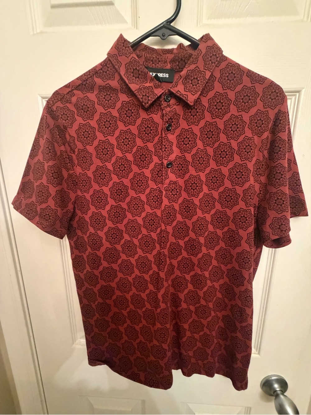 Express Men’s Brick Red Medallion Short-Sleeve Polo